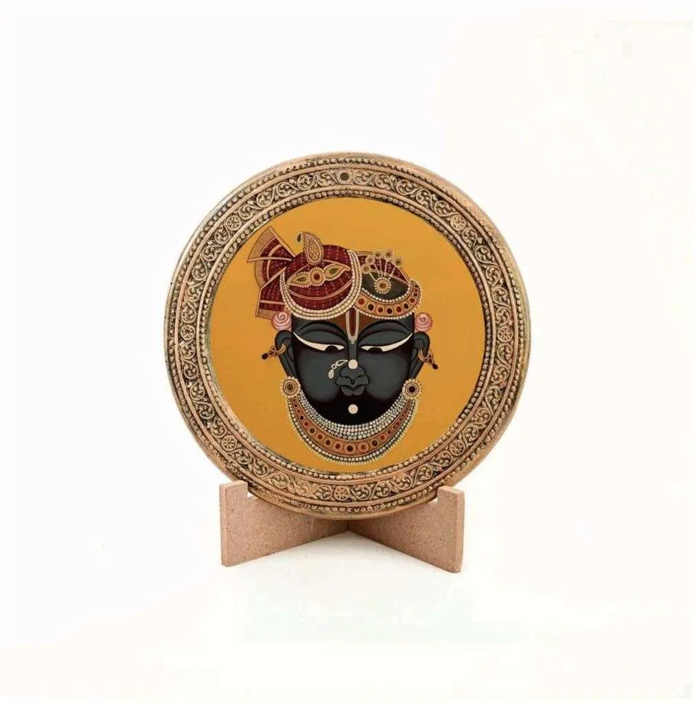 Shrinathji Divine Essence Medallion Gaumaya