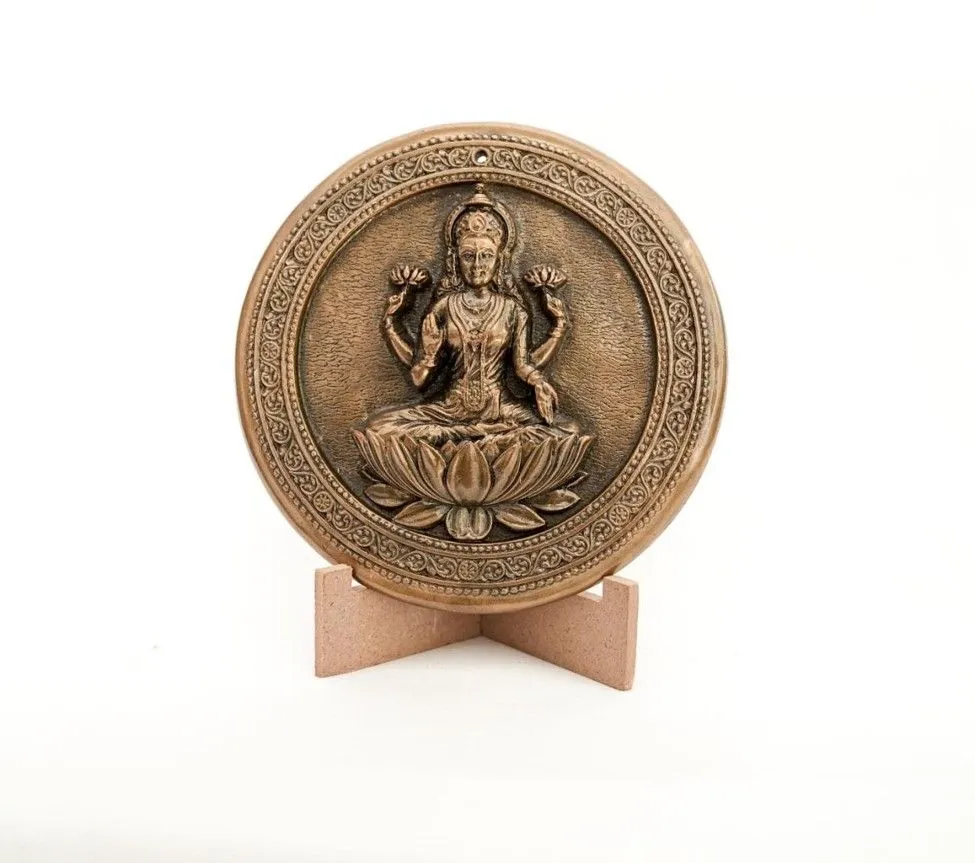 Maa Lakshmi — Divine Abundance Gaumaya Art Plaque